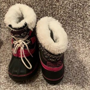 Toddler sz 9 London fog boots and Minnie sandals